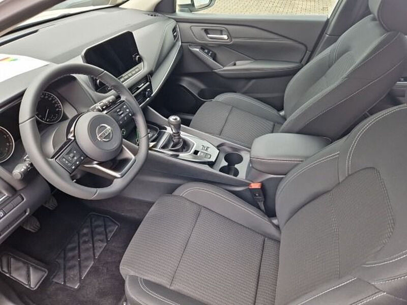 Nissan Qashqai Acenta 1.3DIG-T 140PS NissanConnect