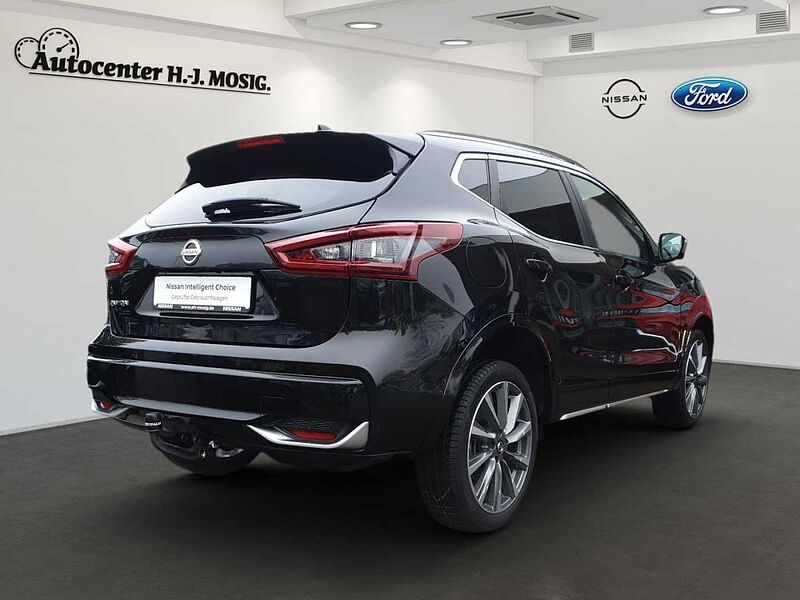 Nissan Qashqai 1,7dCi 4x4 Tekna+ / AHK / WKR 1,7dCi 4x4 Tekna+ / AHK / WKR